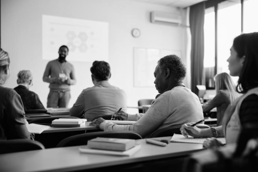 Interaktivna diskusija na webinaru euadvancevibeplus